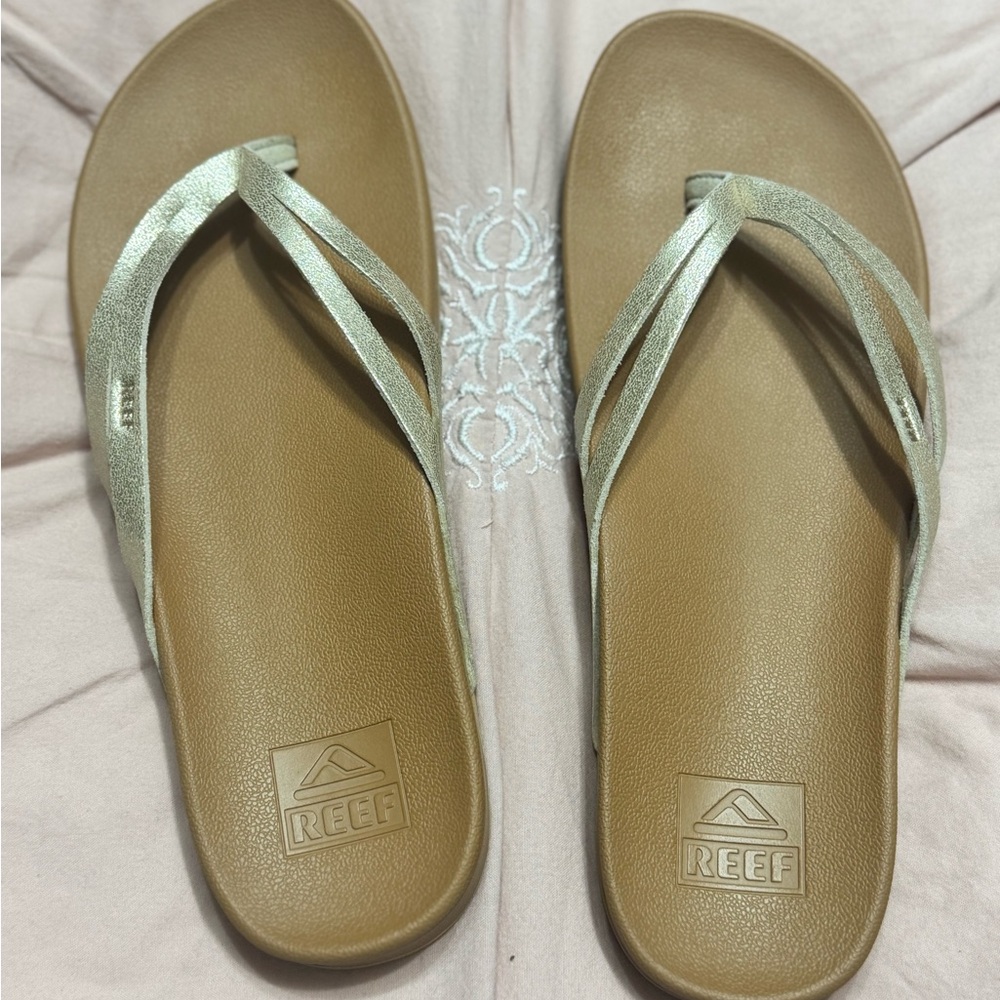 Reef Tan Gold Sandals Minimalist Comfort